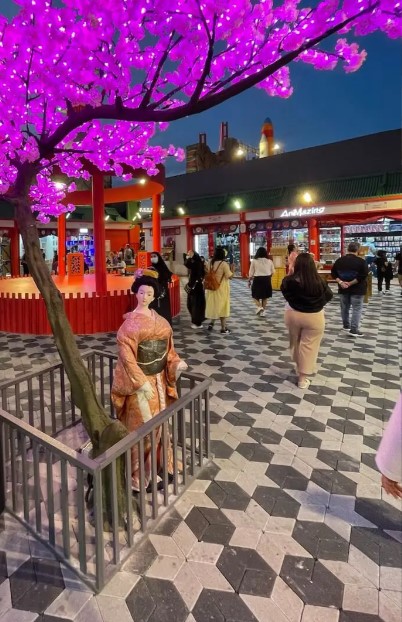 Asian cultural decorations